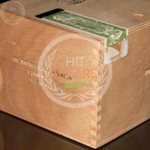 Por Larranaga Petit Coronas - HitCigars